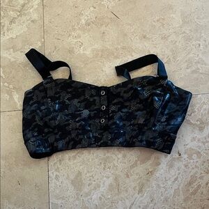 Heroine Sport Black Camouflage Sports Bra